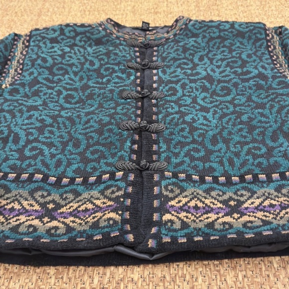 Vintage Icelandic Design Lined Sweater with Frog Fasteners - Picture 7 of 15